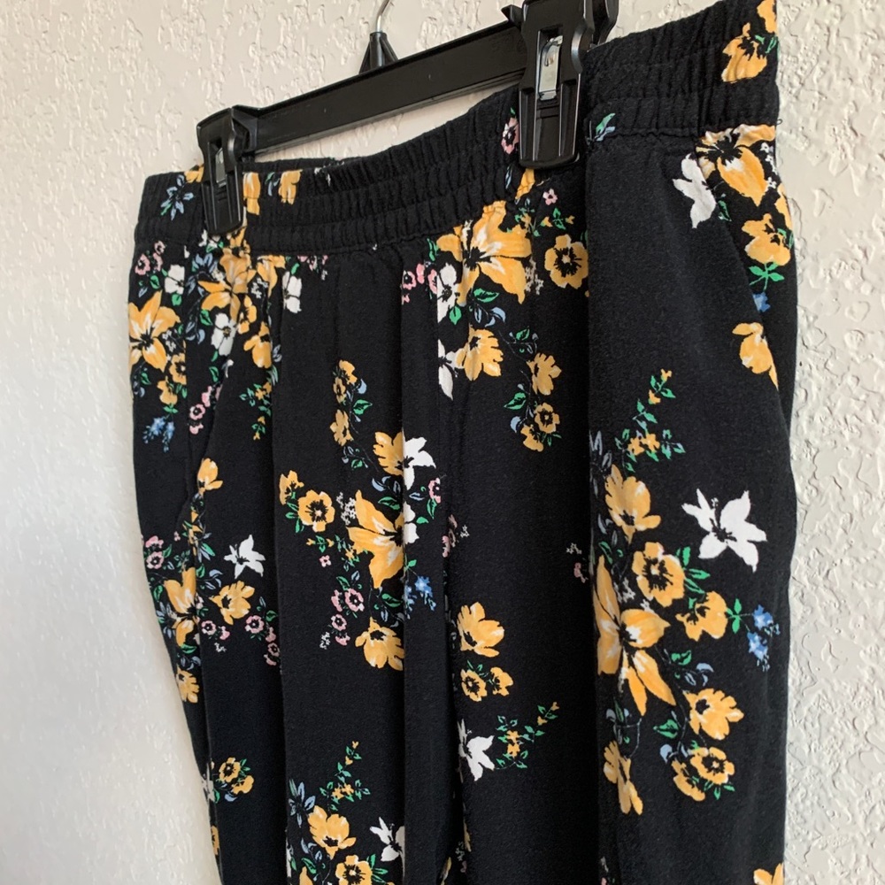 H&M Floral Joggers
